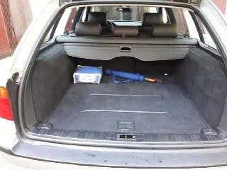 Foto 6 di 8: BMW 5 Series (1995-2003)  528i Touring  Attiva       