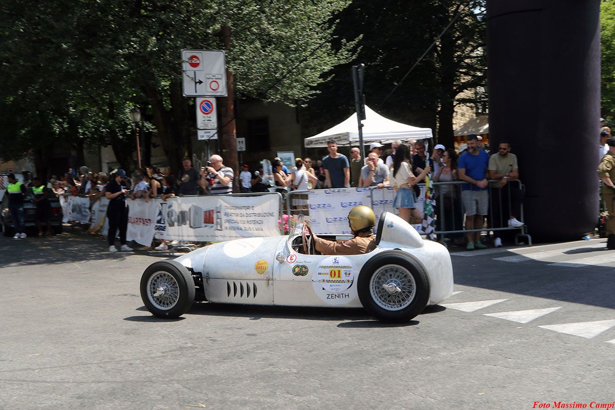 OldCar24 Media Partner & Sponsor del Bergamo Historic Gran Prix 2026: edizione straordinaria con oltre 80 auto in corsa sul Circuito delle Mura