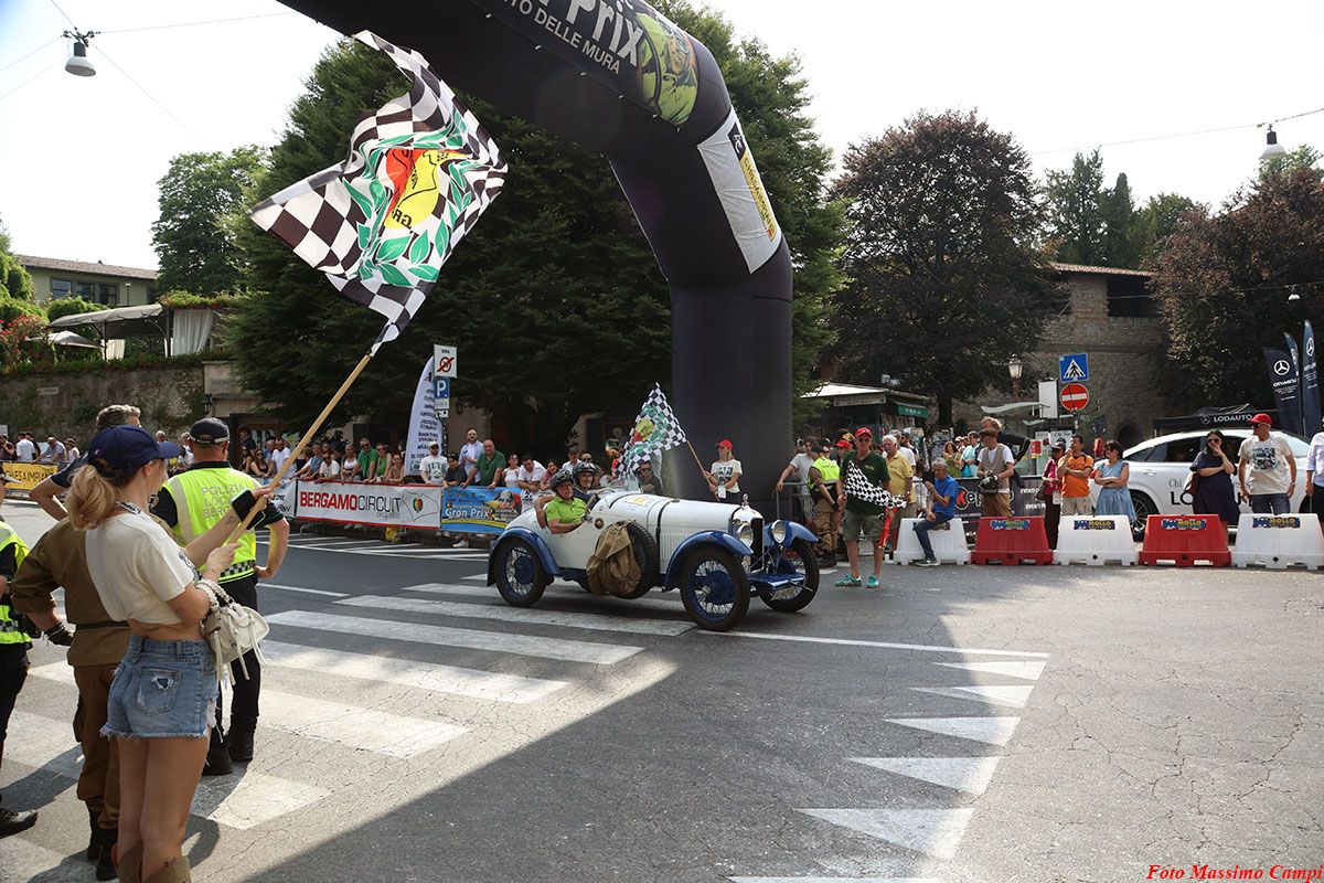 OldCar24 Media Partner & Sponsor del Bergamo Historic Gran Prix 2026: edizione straordinaria con oltre 80 auto in corsa sul Circuito delle Mura