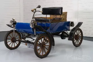 Foto 7 di 10: OLDSMOBILE Curved Dash 