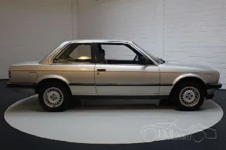 Foto 3 di 8: BMW 320 i E30 Coupe 1983 only 127,523 km Original Dutch 