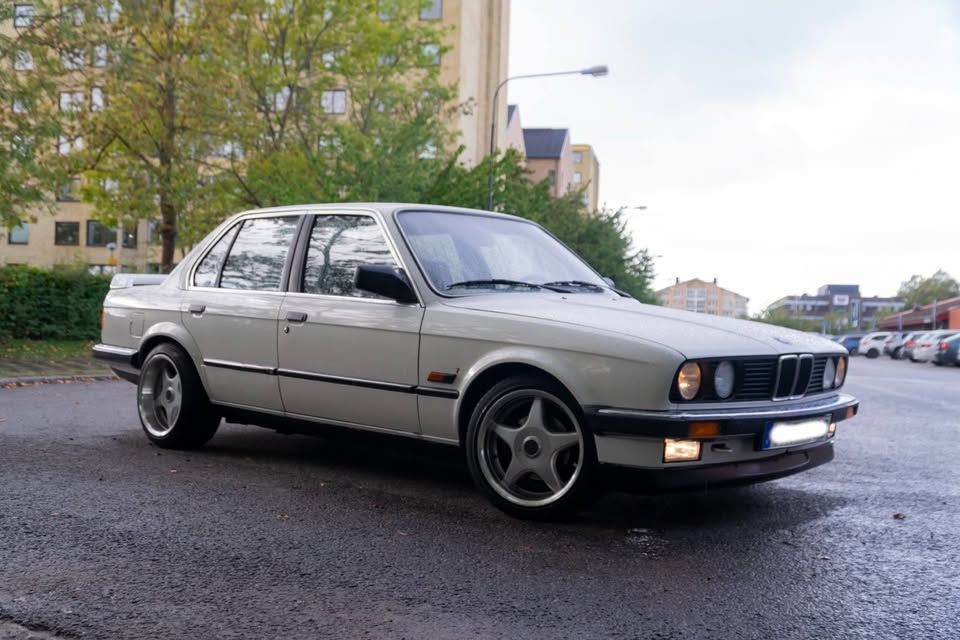BMW 325