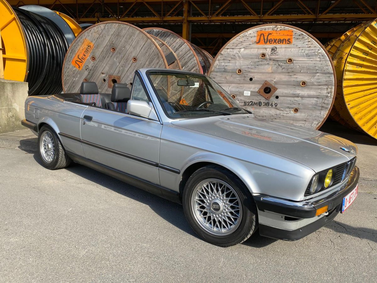 BMW 325 i 