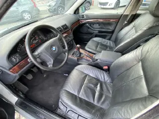 Foto 3 di 3: BMW 5 Series (1995-2003) 523