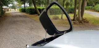 Foto 12 di 17: JAGUAR E-TYPE SII (1967-1971) 4.2 Fixed Head Coupe 