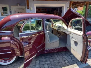 Foto 2 di 4: BUICK Super Sedan 41       