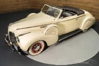 Foto 1 di 10: BUICK 8