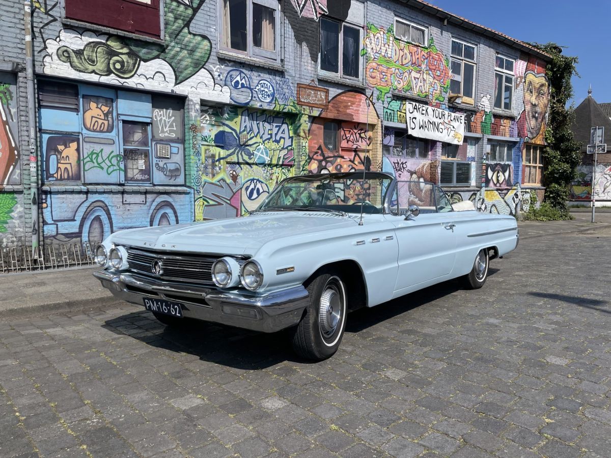 BUICK Invicta  