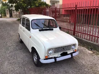 Foto 4 di 8: RENAULT 4 TL 