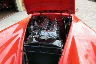 Foto 17 di 40: JAGUAR XK 120 OTS SE 