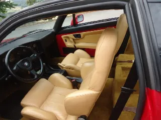 Foto 9 di 27: ALFA ROMEO SZ Coupè 3000 V6 