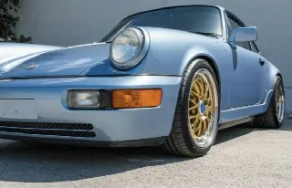Foto 2 di 3: PORSCHE 911 