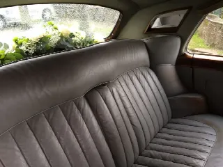 Foto 5 di 6: BENTLEY S2  