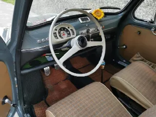 Foto 7 di 8: FIAT 600 D