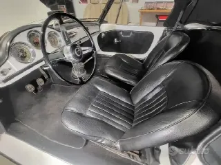 Foto 2 di 6: ALFA ROMEO Giulia spider 1.6    