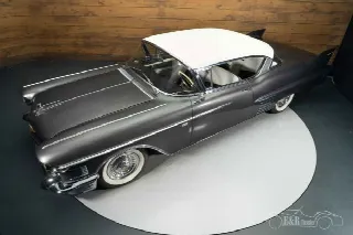 Foto 1 di 10: CADILLAC