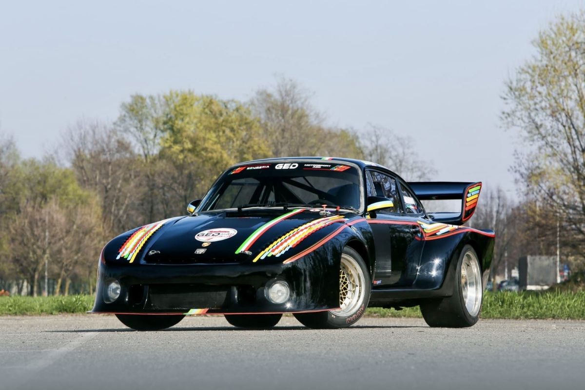 PORSCHE 911 E - 935 REPLICA RACE CAR