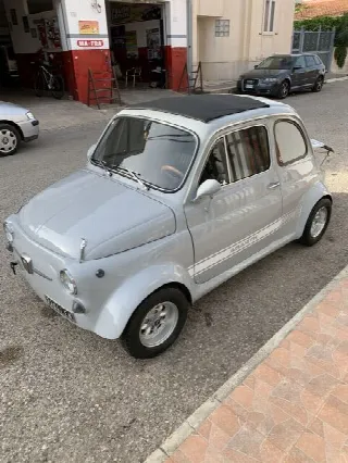 Foto 2 di 6: FIAT 500 Replica abarth ac  