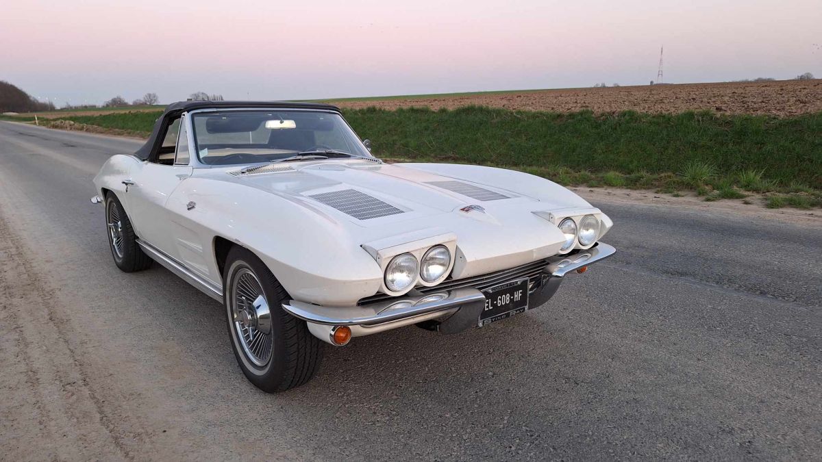 CHEVROLET Corvette C2 Stingray 
