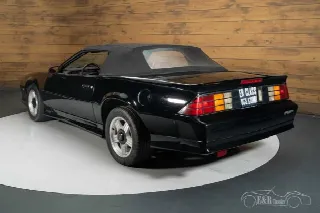 Foto 7 di 10: CHEVROLET Camaro