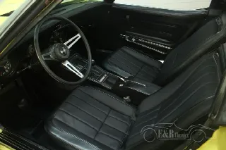 Foto 4 di 10: CHEVROLET Corvette C3 Targa Stingray 1974 
