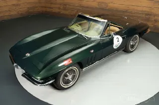 Foto 1 di 10: CHEVROLET Corvette