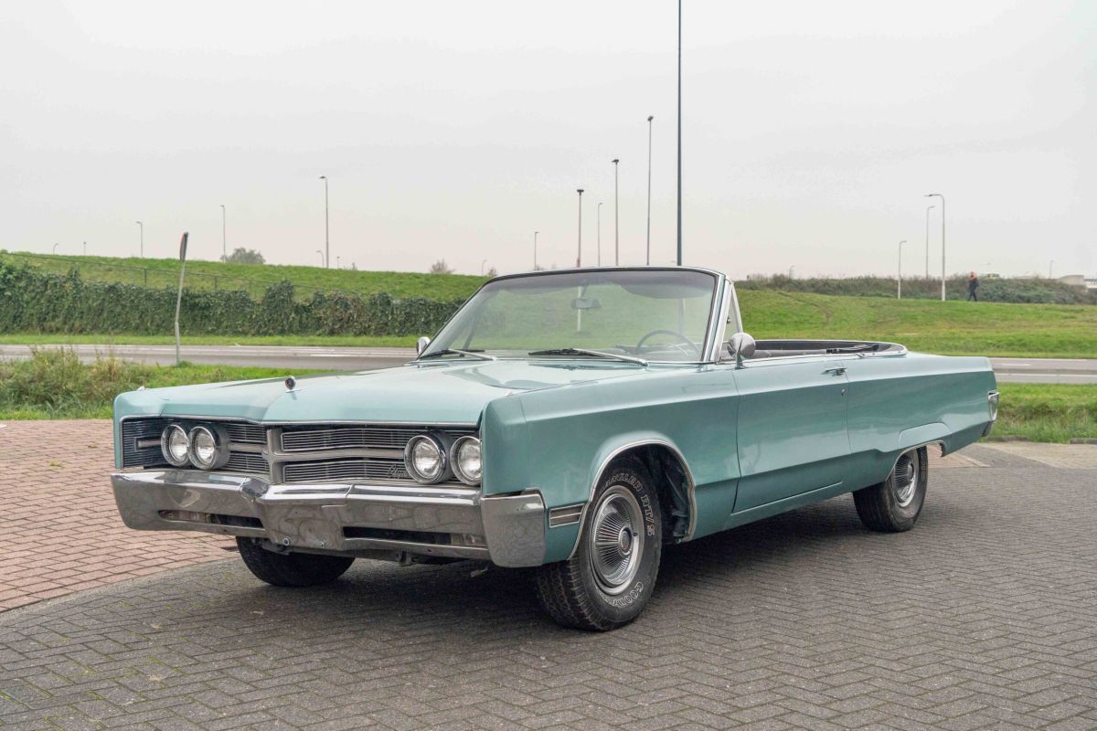 CHRYSLER 300