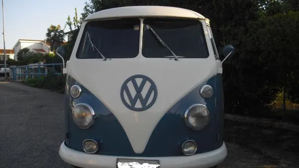 Volkswagen T1 9 posti