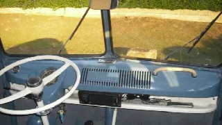 Foto 10 di 10: Volkswagen T1 9 posti   