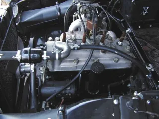 Foto 4 di 5: MERCEDES-BENZ 180 Berlina (W120) 