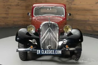 Foto 6 di 10: CITROEN Traction Avant
