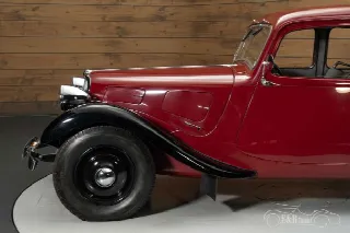 Foto 9 di 10: CITROEN Traction Avant