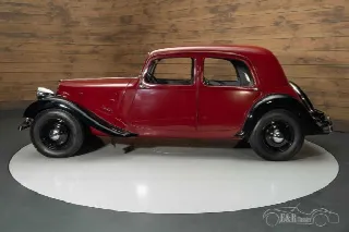 Foto 10 di 10: CITROEN Traction Avant