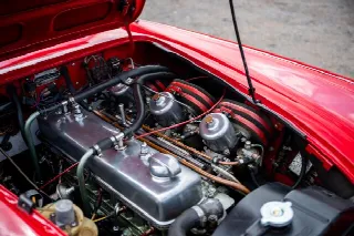 Foto 5 di 6: AUSTIN HEALEY 100/6 Convertible 