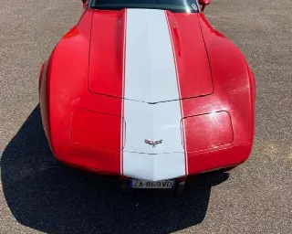 Foto 3 di 6: CHEVROLET Corvette Stingray    
