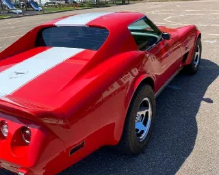Foto 5 di 6: CHEVROLET Corvette Stingray    