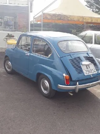 Foto 5 di 6: FIAT 600 Fanalona  
