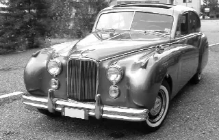 Foto 14 di 19: JAGUAR Mk7  