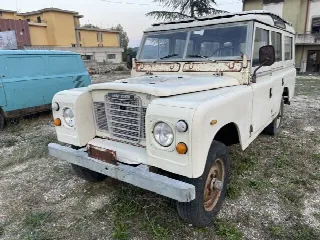 Foto 6 di 7:  Land Rover 109 3a