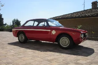 Foto 2 di 52: ALFA ROMEO GTA 1300 Junior 