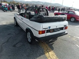 Foto 5 di 6: Volkswagen Golf CABRIOLET 