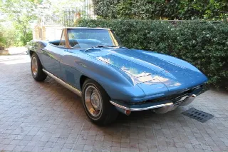 Foto 4 di 33: CHEVROLET Corvette C2 Sting Ray Convertibile 327/350 HP 