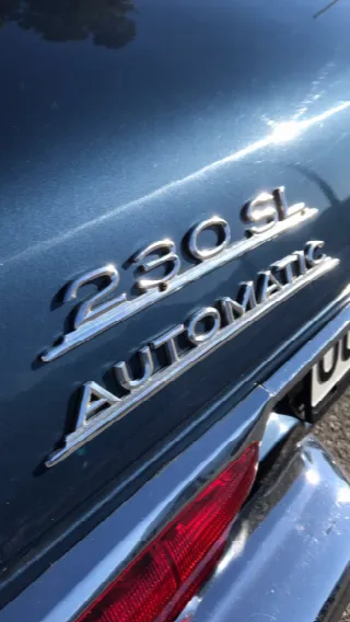 Foto 5 di 6: MERCEDES-BENZ SL Pagoda (1963-1971) 230sl 