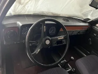 Foto 3 di 8: ALFA ROMEO Alfetta  