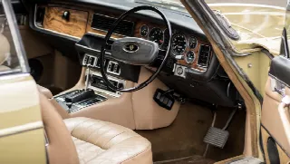 Foto 4 di 8: DAIMLER Sovereign   