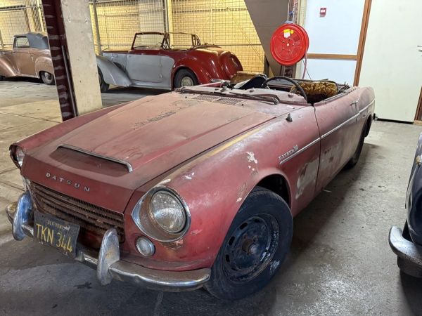 DATSUN 1600 Fairlady 03140