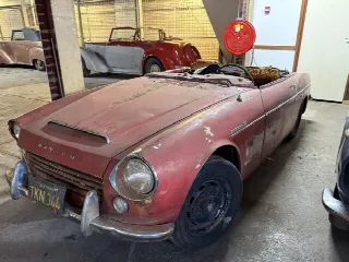 Foto 1 di 27: DATSUN 1600 Fairlady 03140