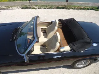 Foto 11 di 39: JAGUAR XJS(1975-1996) 5300 V12 