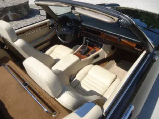 Foto 10 di 39: JAGUAR XJS(1975-1996) 5300 V12 