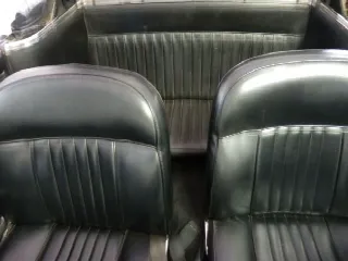 Foto 2 di 7: PEUGEOT 404  